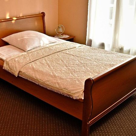 Pensjonat Zacisze Plewiska Habitación foto
