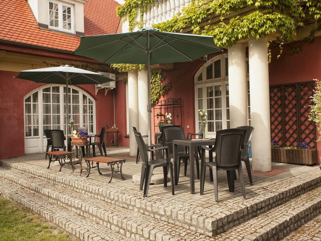 Pensjonat Zacisze Plewiska Exterior foto